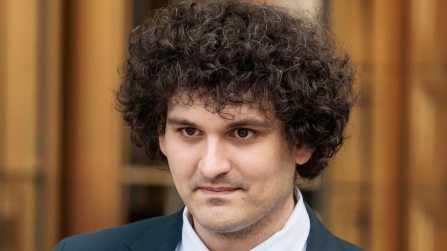 Sam Bankman-Fried condannato a 25 per la truffa di FTX: dovrà pagare 11 miliardi