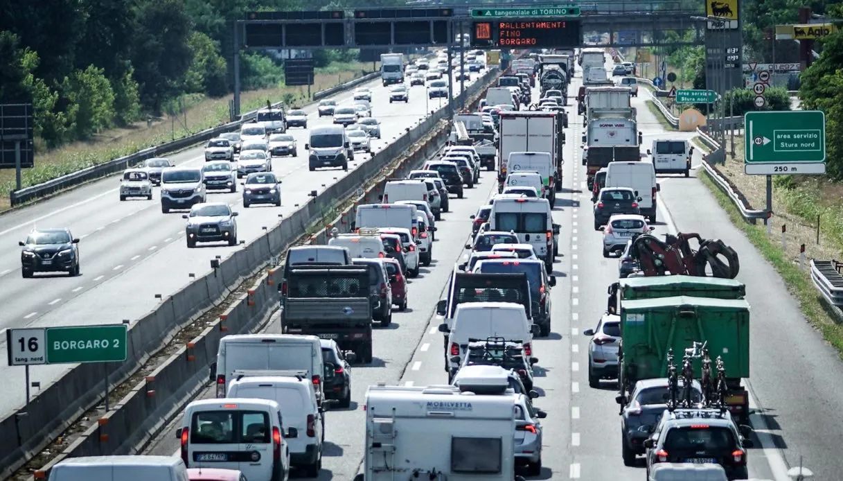 Pasqua, Italia divisa tra meteo ballerino e traffico da bollino rosso