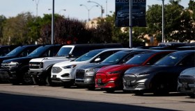 Mercato auto, a febbraio cresciute le immatricolazioni del 12,8%: la classifica delle auto più comprate