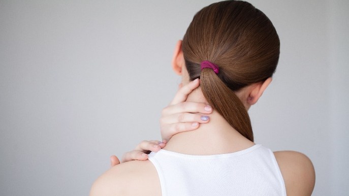 La fibromialgia diventa malattia invalidante? Sintomi, cure, cosa potrebbe cambiare per i lavoratori