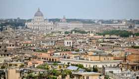 Mercato immobiliare in netto calo nel 2023: -10% di compravendite in Italia e meno mutui