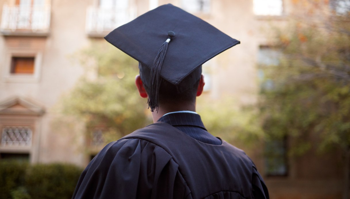 Ue propone la laurea europea: la differenza tra il mutuo riconoscimento e il titolo federale