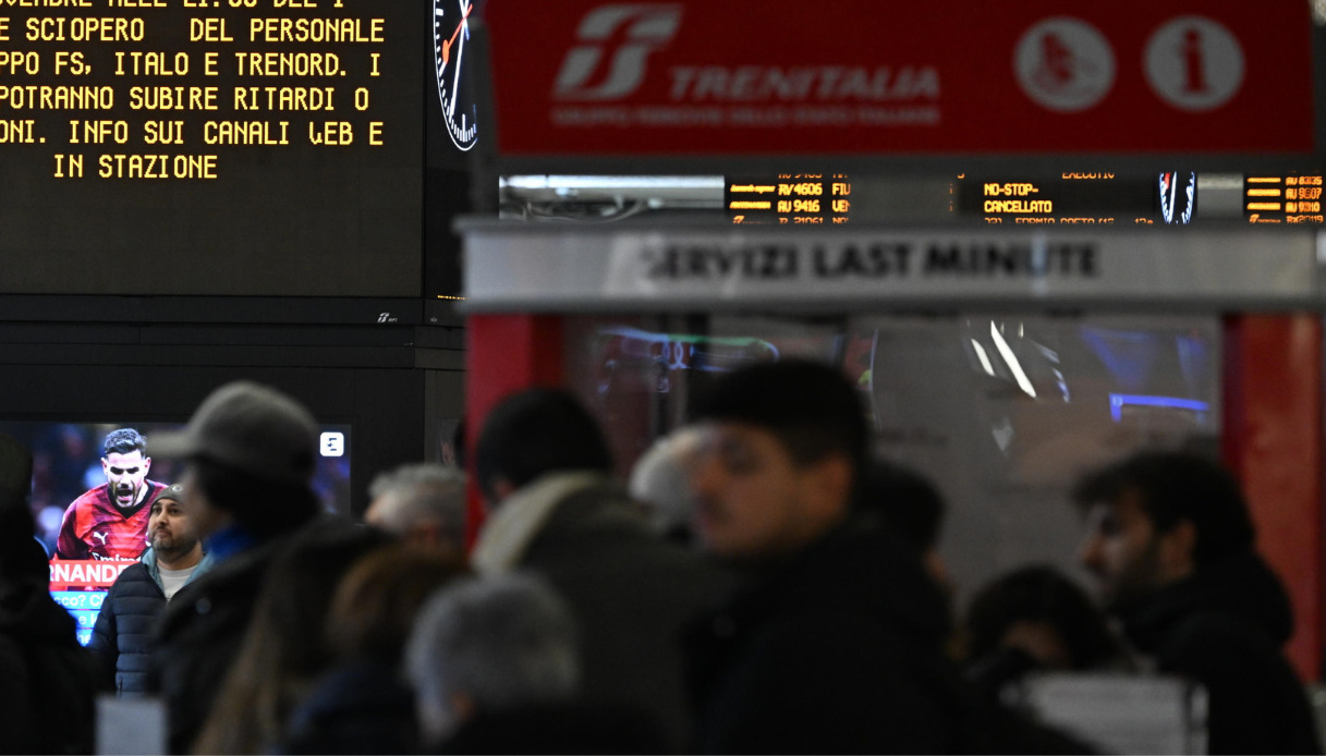 Sciopero 8 Marzo, Treni Fermi: Orari E Modalità Da Trenitalia A Trenord ...