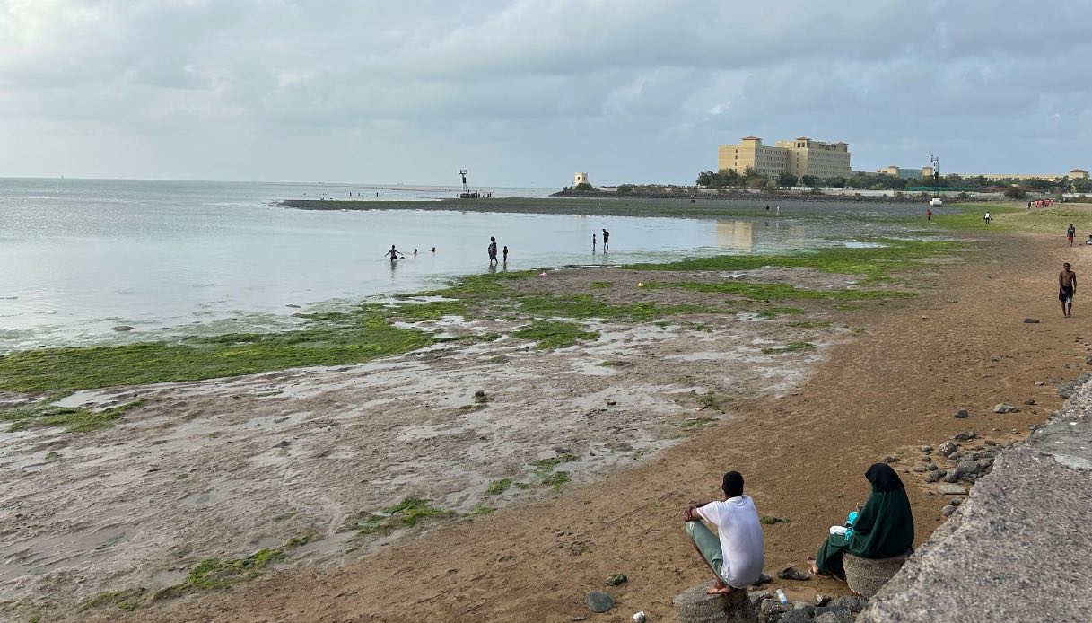 Tranciati cavi nel Mar Rosso, possibili interruzioni del traffico internet