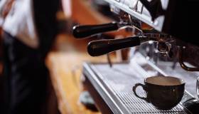 È già caro caffè, perché una tazzina potrebbe costare anche 2 euro