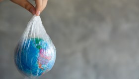 Earth Day 2024, lotta contro la plastica per la 54esima Giornata Mondiale della Terra