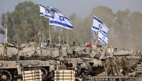 Medio Oriente, gli incentivi Usa agli Houthi e la barriera di Israele per Gaza