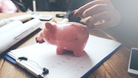 Istat, risparmi degli italiani ai minimi storici: mai così bassa dal 1995