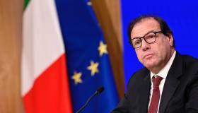 Bonus 80 euro nella tredicesima, il decreto slitta: mancano le coperture