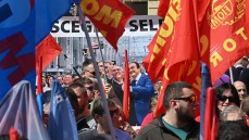 Mirafiori, Stellantis risponde allo sciopero allungando la cassa integrazione fino al 6 maggio