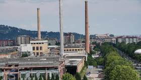 Stellantis, il tavolo di confronto non convince i sindacati. Urso: “Obiettivo 200.000 auto”