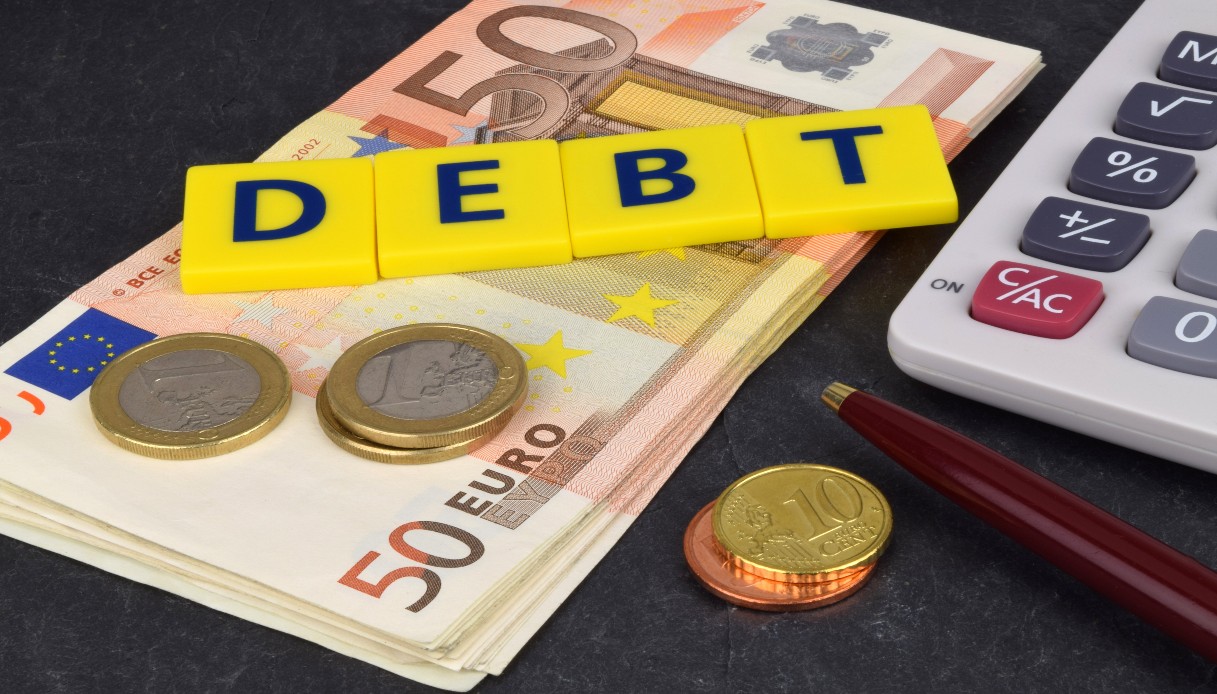Europa, S&P: debito a rischio balza a 80 miliardi euro