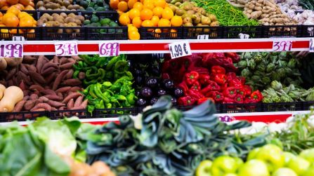 Aumentano i prezzi di frutta e verdura fino al 20,1%: Perché costano così tanto?