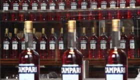 Campari, il bilancio del primo trimestre 2024: crescono gli utili, ma pesano i cambi