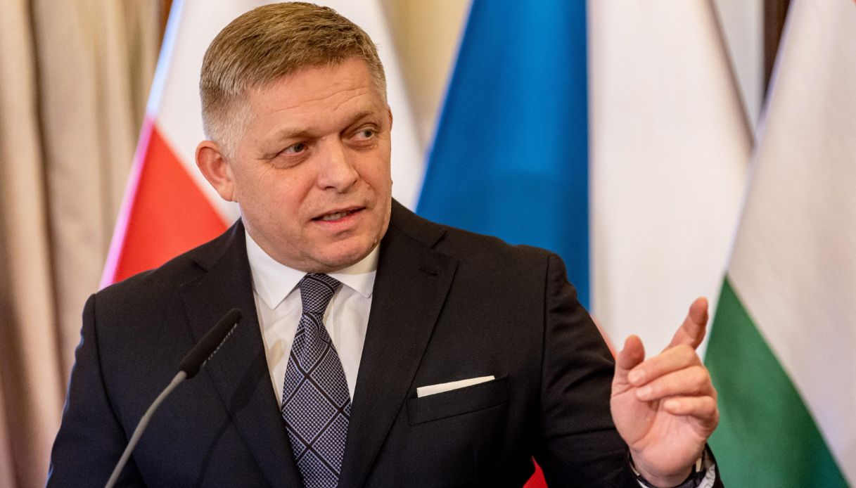 Chi è Robert Fico, il premier slovacco colpito da tre colpi di pistola