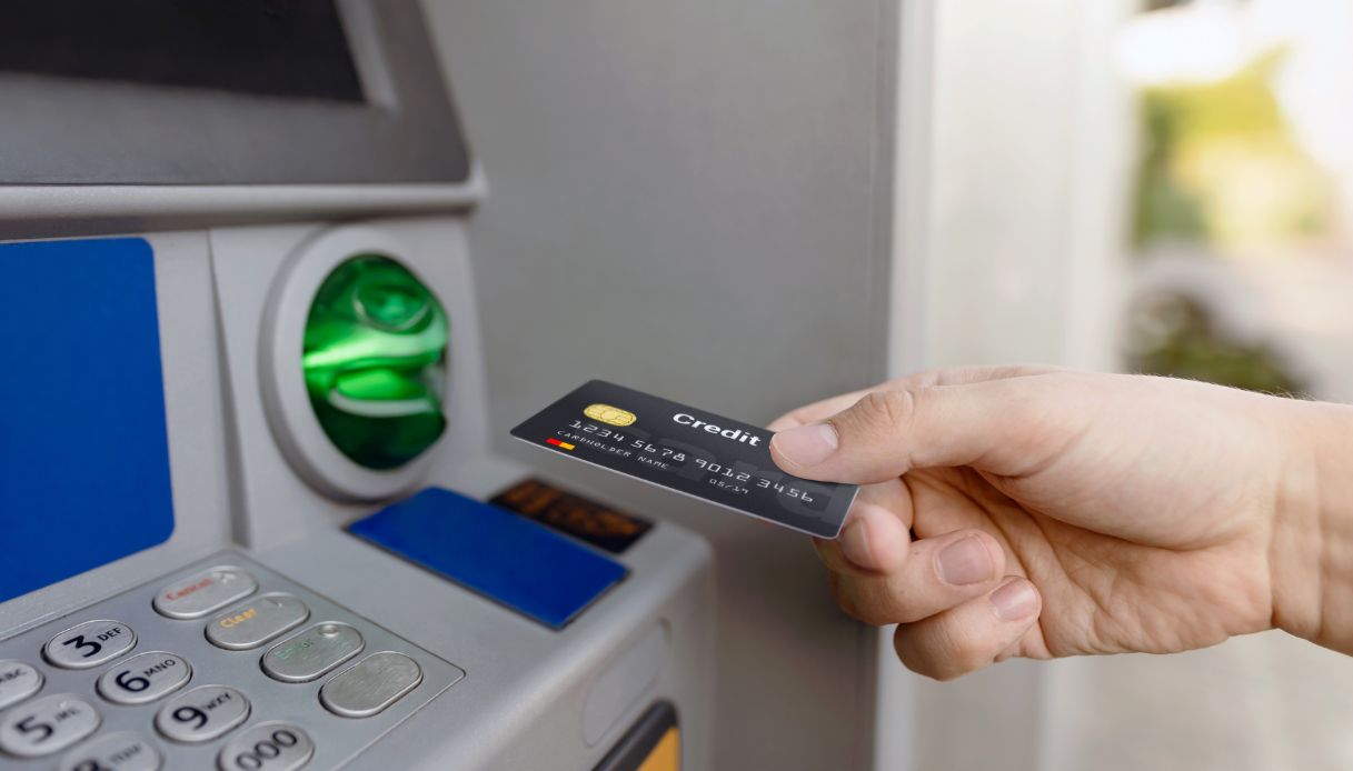 Perché i conti in banca di molti rischiano di essere bloccati dalle banche