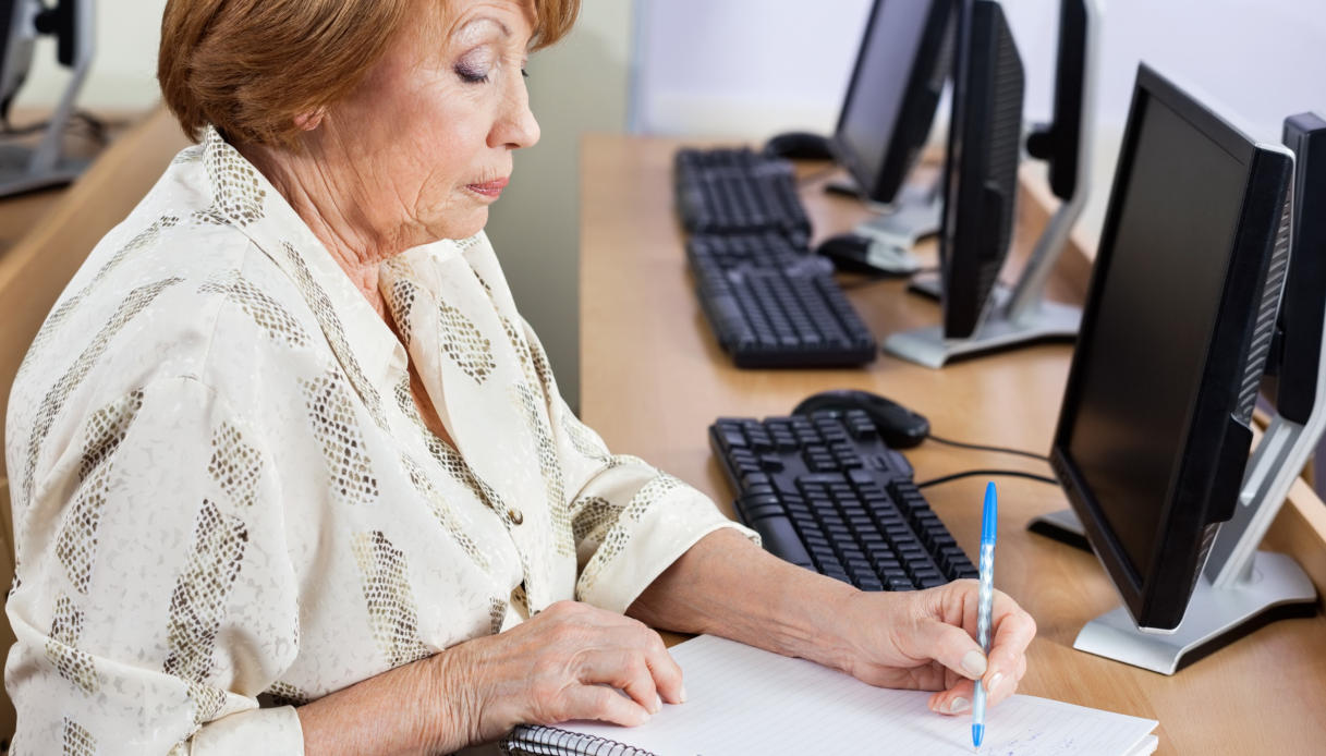 Opzione donna 2024, i requisiti nei chiarimenti dell’Inps dopo la stretta della Manovra