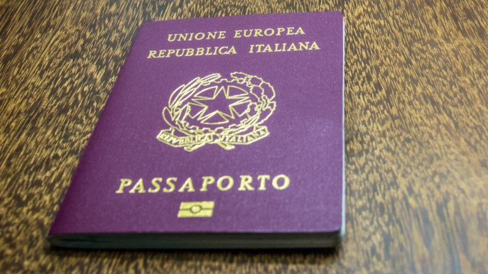 Passaporto in Poste, da luglio in tutt’Italia: quanto costa