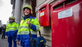 Poste Italiane assume, 4mila posti anche senza diploma: come candidarsi