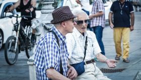 Aspettativa di vita in crescita, l’effetto sulle pensioni: quando si potrà smettere di lavorare
