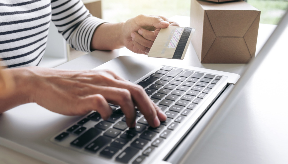 Corte Ue boccia l’Italia per le regole su e-commerce e piattaforme Big Tech