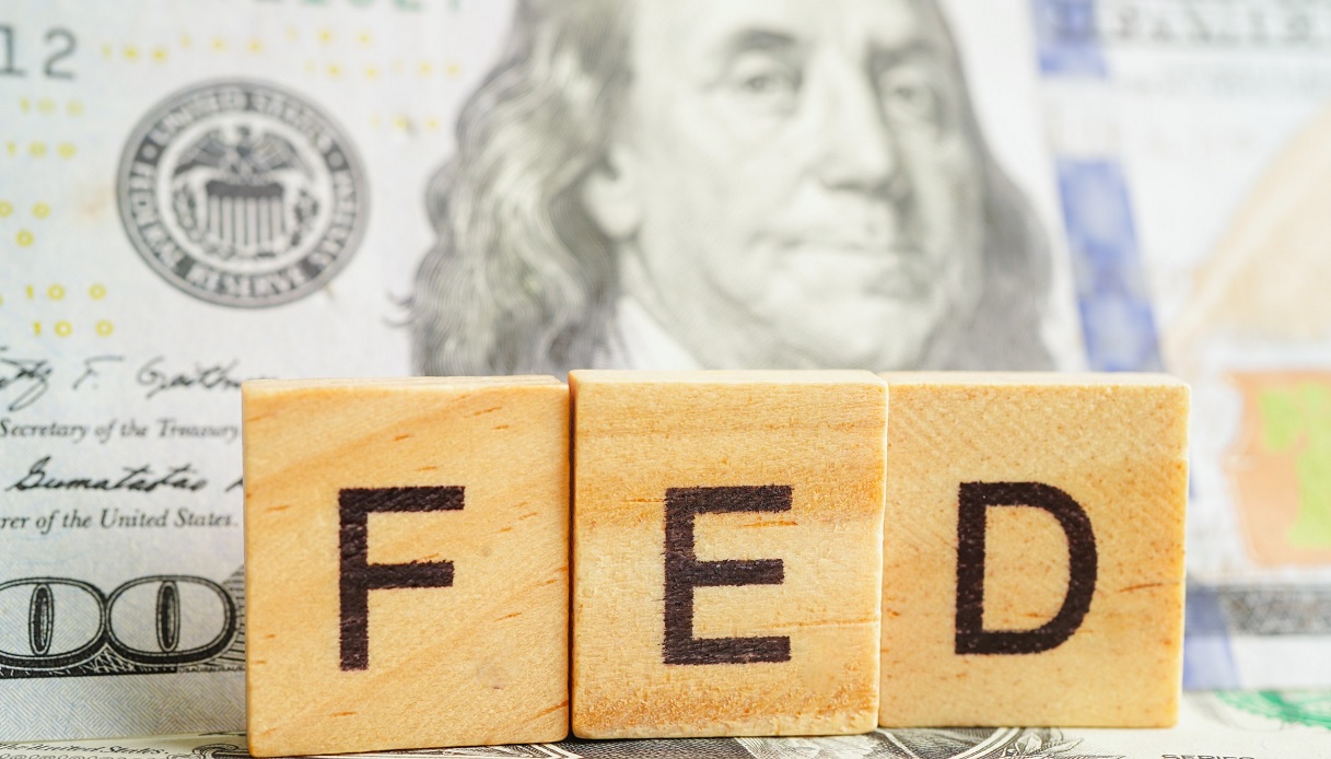 Fed ancora “hawkish”: tassi d’interesse restano fermi  in scia inflazione