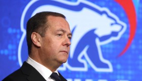 Medvedev avverte gli Stati Uniti: “Se ci attaccate sarà guerra mondiale”