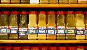 Spezie cancerogene, in Europa più di 500 i prodotti a rischio: l’India apre un’inchiesta