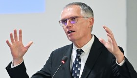 Stellantis importerà auto elettriche cinesi in Italia: accordo con Leapmotor