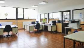 Banche, rapporto Fisac Cgil, è crisi di sportelli e di occupazione (-21% dipendenti)