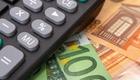 Enel non risponde alle modifiche tariffarie, bollette ancora alte: l’ira dei consumatori