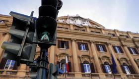 Pressione sui Titoli di Stato: Btp oltre il 4%, Spread Btp-Bund a 158 punti base