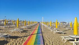 Caro vacanze 2024, tutti gli aumenti dell’estate dalle spiagge alle autostrade