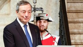 Draghi sprona l’Ue su difesa e transizione: “L’Europa deve crescere di più”