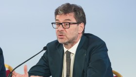 Giorgetti pronto alle dimissioni? “Preparatevi a fare senza di me”, ma il ministro smentisce