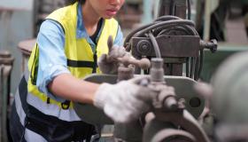 Glaciazione demografica al Nord: servono subito giovani, donne e 2 milioni di migranti