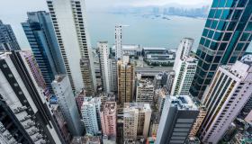 Le città più care al mondo, Hong Kong prima: la nuova classifica. E le italiane?