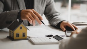 Imu 2024, i casi particolari: il contratto di locazione che impone il pagamento all’inquilino