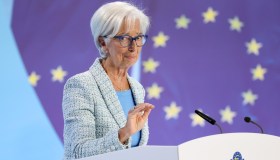 Lagarde frena gli entusiasmi per il taglio dei tassi: “La lotta all’inflazione non è finita”