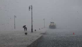 Allerta supercelle nel Nord Italia, poi arriva l’estate: le previsioni del week-end