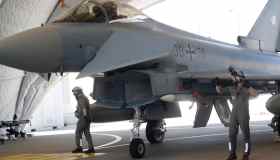 Italia, decreto urgente per nuovi caccia da 7 miliardi: lontano l’obiettivo spese militari