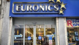 Euronics Nova chiude in Lombardia, coinvolti più di 200 dipendenti: cosa sta succedendo