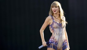 Taylor Swift in concerto a Milano, ultimi biglietti venduti a 13mila euro: la denuncia