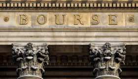 Azionario francese: pesa rischio politico ma le aziende restano attraenti