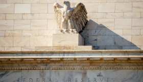 Fed più falco: verbali Fomc non dissolvono l’incertezza sui tagli dei tassi