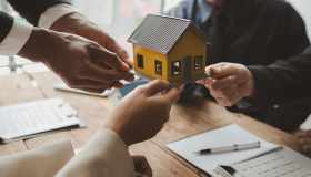 Imposta di registro o Iva, quali tasse si devono versare per l’acquisto di una casa