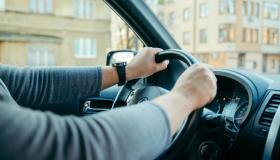 Bmw, richiamo per airbag difettosi in Cina: tornano in officina 1,3 milioni di automobili