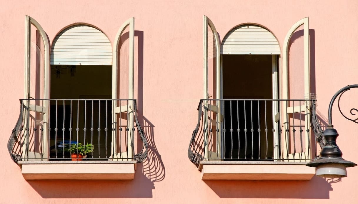 Imu, come si applica l’esenzione prima casa se i coniugi risiedono in immobili diversi