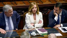 Pensioni, governo Meloni diviso su tutto: a rischio uscite anticipate e indicizzazione all’inflazione