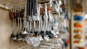 Ritirato utensile da cucina cinese, rischio migrazione metalli pericolosi su cibo